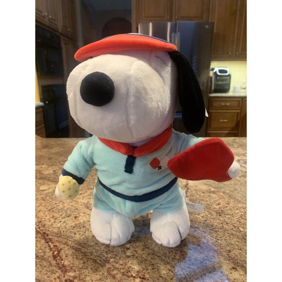 Snoopy Pickleball  2024 Peanuts Limited Edition Plush As Seen On Tik Tok NWT - Picture 1 of 11